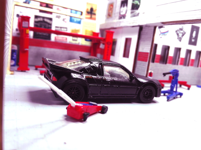 Illustration for article titled A very bad attempt of making a custom RS200